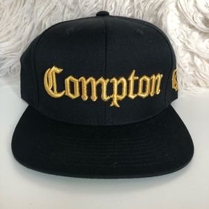 24 Karats | Mens Black & Gold Compton Snapback Hat